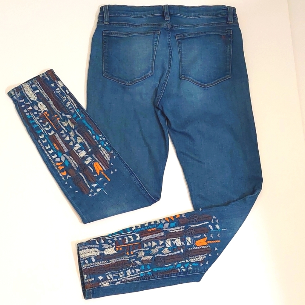 Miss Me Unique Embroidered 5-pocket jeans, size 30